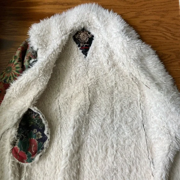 NWT Johnny Was Biya Printed Suede Floral Coat-Size Small - Picture 4 of 10